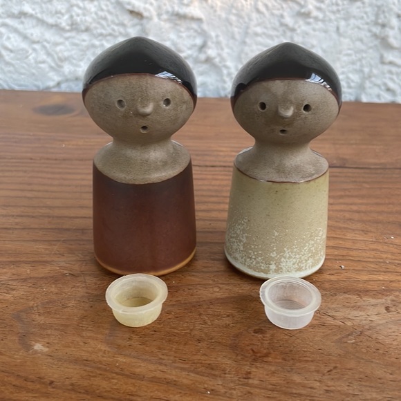 People Salt & Pepper Shakers - Picture 7 of 15